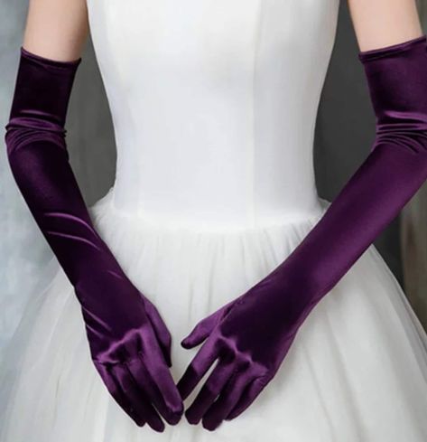 Dark Purple Dress Formal, Gala Party Outfit, Opera Gloves Wedding, Dark Purple Gown, Bridal Gloves Long, Elegant Purple Dresses, Long White Gloves, Prom Gloves, Opera Dress