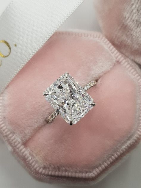 Engagement Rings Big, 5 Carat Engagement Ring, Big Engagement Ring, Big Diamond Ring, 5 Carat Diamond Ring, Radiant Cut Moissanite Ring, Radiant Engagement, Dream Wedding Ring, Radiant Engagement Rings