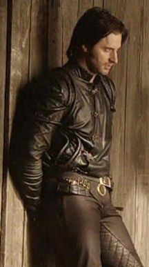 pondering ... Leaning Against Wall, Robin Hood Bbc, Guy Of Gisborne, Fall From Grace, Dc Movies, North And South, Richard Armitage, Muscular Men, Hot Actors