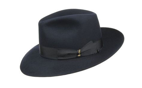 Borsalino chapeau noir fedora Mens Emerald Rings, Borsalino Hats, Mens Dress Hats, Gentleman Hat, Jean Seberg, Outback Hat, Androgynous Style, Mens Fedora, Hedi Slimane