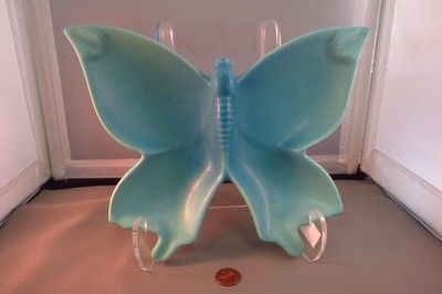 VAN BRIGGLE POTTERY BUTTERFLY ASHTRAY Butterfly Ashtray Clay, Butterfly Ceramics Ideas, Ashtray Clay, Butterfly Ashtray, Pottery Butterfly, Pretty Ashtray, Van Briggle Pottery, Butterfly Trinket Dish, Vintage Ashtrays