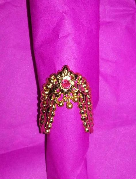 Pradanam Ring Designs, Vadungila Ring, Shiva Jewellery, Vanki Ring, Gold Jewellery India, Marriage Ring, Gold Earrings Models, Hand Rings, Fancy Jewelry Necklace