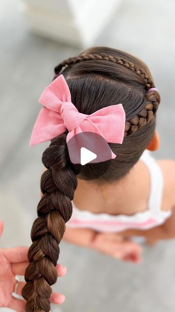 Yohana Hall on Instagram: "Cute hairstyle tutorial! This is the same hairstyle that Charlee had today for her first day of preschool! ⁣ .⁣ .⁣ .⁣ .⁣ .⁣ #hairstyles #hairtutorial #instahair #preschoolhair #preschoolhairstyles" Last Day Of School Hairstyles For Kids, Preschool Graduation Hairstyles, First Grade Hairstyles Girl, Hair Ideas For School Kids, Preschool Hair, First Day Of Preschool Hairstyles, Preschooler Hairstyles Girl, Girls First Day Of School Hairstyles, Hairstyles Braids For Kids