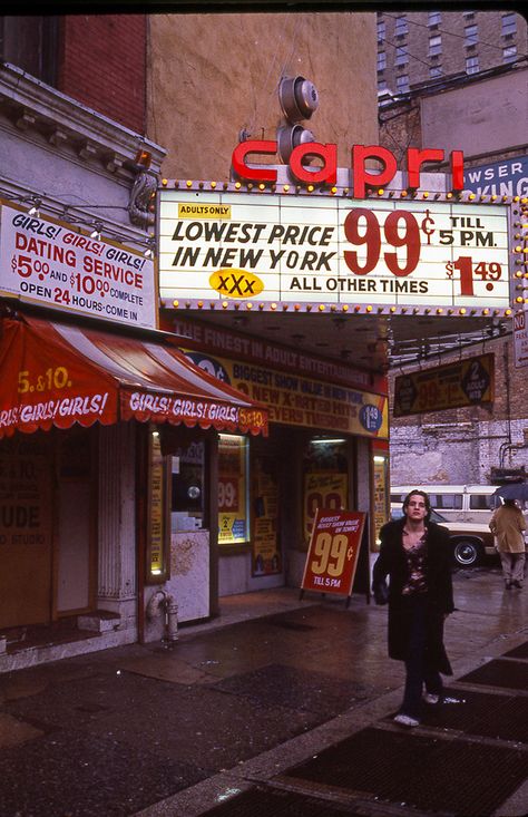 Vintage Theatre, Dangerous Minds, 42nd Street, Midtown Manhattan, New York Aesthetic, Photo Proof, Amazing Pics, Vintage New York, Urban Life