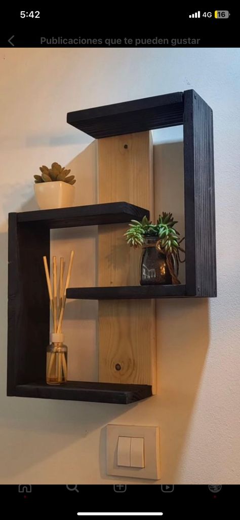 Simple Wood Work Ideas, Grass Wall Decoration Ideas Living Room, Easy 2x4 Projects Diy, Small Woodworking Projects For Beginners, Spavace Sobe Ideje, Easy Diy Floating Shelves, Diy Office Decor Ideas, Wood Small Projects, Wooden Shelves Diy