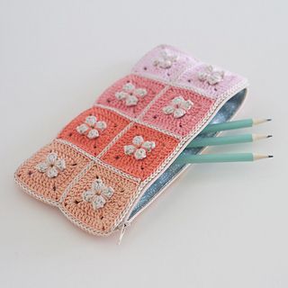 anneliesleask's Cora pencil case Square Pencil Case, Crochet Pencil Case, Pencil Case Pattern, Crochet Granny Square Afghan, Granny Square Pattern, Crochet Sweater Pattern Free, Granny Square Bag, Crochet Granny Square Blanket, Crochet Pouch