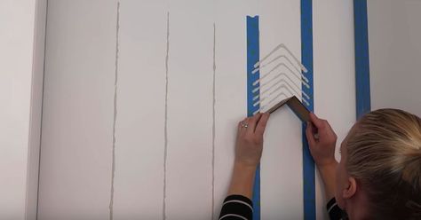 How to Paint a DIY Hand-Stamped Herringbone Accent Wall Herringbone Accent Wall, Installing Wainscoting, Concrete Retaining Walls, Painted Wallpaper, Diy Wall Painting, Hand Painted Wallpaper, Wall Accent, Painted Floors, Painting Wallpaper