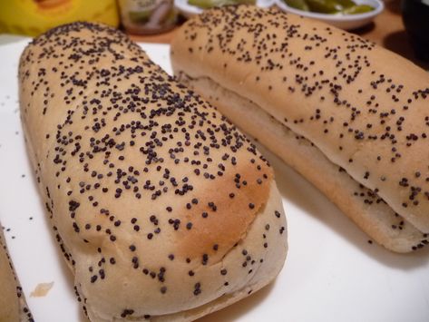 Poppy Seed Hot Dog Buns, Poppy Seed Buns Recipe, Easy Hot Dog Buns, Sport Peppers, Hot Dog Buns Recipe, Hot Dog Rolls, Dog Bread, Dog At Home, Main Dish Casseroles