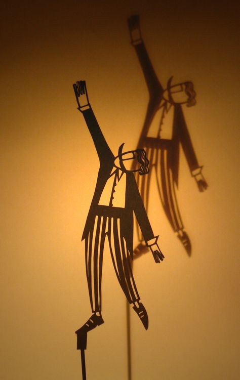 Shadow Puppetry, Circus Ringmaster, Creative Arts Therapy, Shadow Theatre, Marionette Puppet, Paper Puppets, Cardboard Sculpture, Motion Animation, Shadow Art