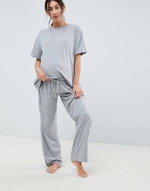 ASOS DESIGN Maternity Mix & Match Pajama Tee & PANTS Set in Gray Fall Maternity Outfits, Oversized Sweater Outfit, Maternity Pajamas, Cute Maternity Outfits, Asos Maternity, Mama Style, Maternity Lingerie, Designer Maternity, Jersey Pants