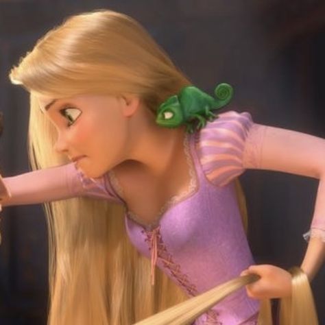 Tangled Matching Pfp, Rapunzel Icon, Tangled Wallpaper, Couples Hidden Face Pics, Best Friend Dates, 3 Best Friends, Rapunzel And Eugene, Disney Princess Rapunzel, All Disney Princesses