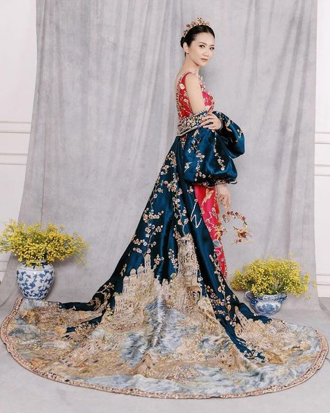 Wedding gown & Cheongsam (@alethea_official.id) • Instagram photos and videos Elegant Formal Floor-length Cheongsam, Traditional Red Wedding Cheongsam, Chinese Cheongsam Dress, Luxury Red Formal Cheongsam, Traditional Fitted Floral Cheongsam, Traditional Fitted Floral Print Cheongsam, Cheongsam Dress, Cheongsam, Elegant Fashion