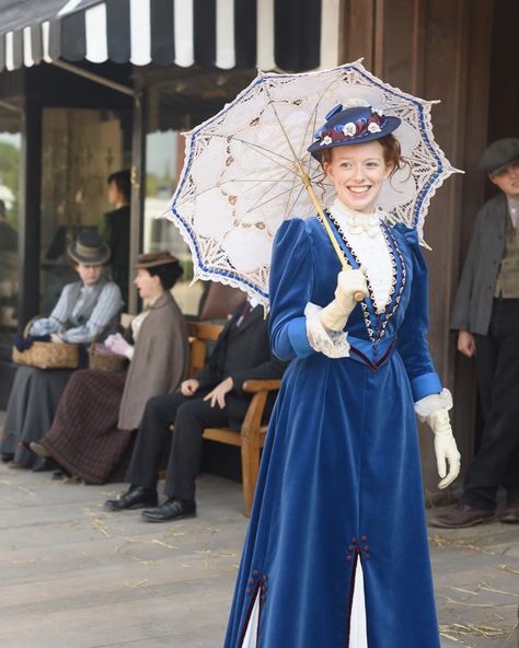 Anne With An E Dress, Amybeth Mcnulty, Anne White, Gilbert And Anne, Gilbert Blythe, Anne With An E, Anne Shirley, Anne Of Green, Anne Of Green Gables