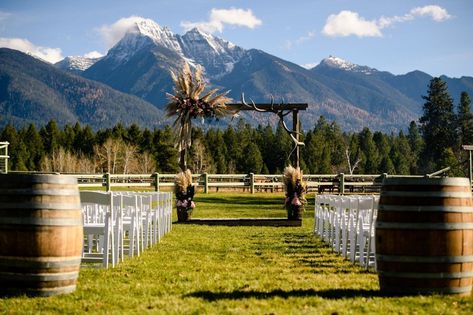 Sky Ridge Ranch Wedding Venue Ronan MT 59864 Ronan Montana, Mountain Chic Wedding, Ceremony Backdrop Outdoor, Chic Wedding Venues, Montana Wedding Venues, Mountain Chic, Ranch Wedding Venue, Mountain Wedding Venues, Foxes Photography