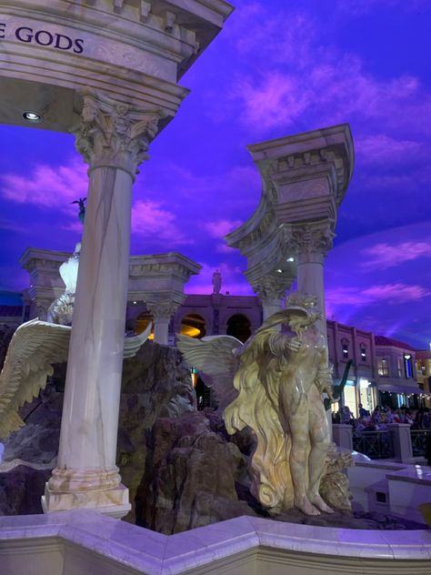 Fountain Of Gods, The Venetian, Las Vegas Las Vegas Aesthetic, Vegas Vibes, The Venetian Las Vegas, Vegas Photography, Manifesting Board, Venetian Las Vegas, Las Vegas Photography, City Lights At Night, Top Places To Travel