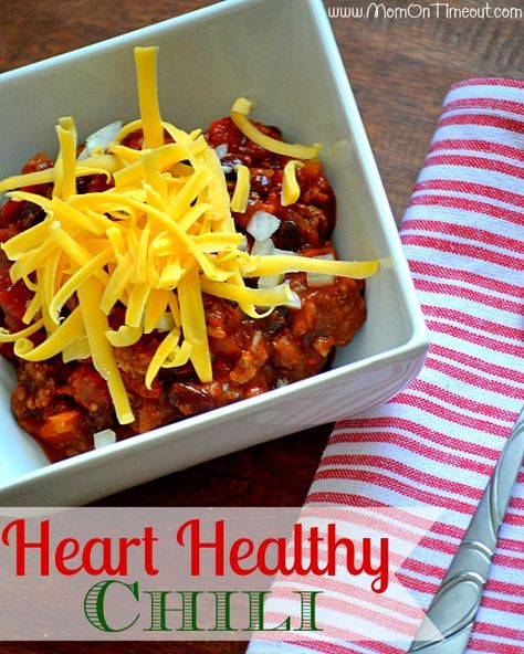 Heart Healthy Chili, Heart Healthy Recipes Cholesterol, Chili Recipe Healthy, Slow Cooker Chili Recipe, Healthy Chili, Mom On Timeout, Best Chili Recipe, Slow Cooker Chili, Healthy Slow Cooker