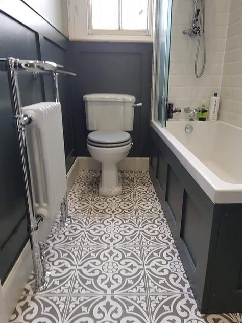 Glasgow Flat, Small Cloakroom, 1920s Bathroom, Cloakroom Ideas, Bathroom Victorian, 2024 Bathroom, Garden Room Extensions, Small Toilet Room, Shower Wall Tile