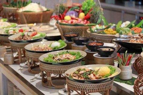 Thai Buffet, Street Food Design, Salad Buffet, Buffet Set Up, Food Buffet, Lunch Buffet, Party Food Buffet, Buffet Set, Food Street