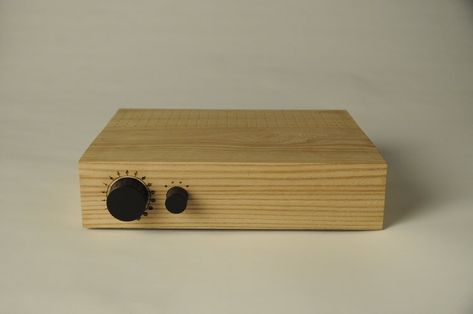 Wooden Amplifier, Diy Hifi, Audio Box, Diy Audio Projects, Subwoofer Box Design, Diy Amplifier, Radio Design, Subwoofer Box, Tube Amplifier