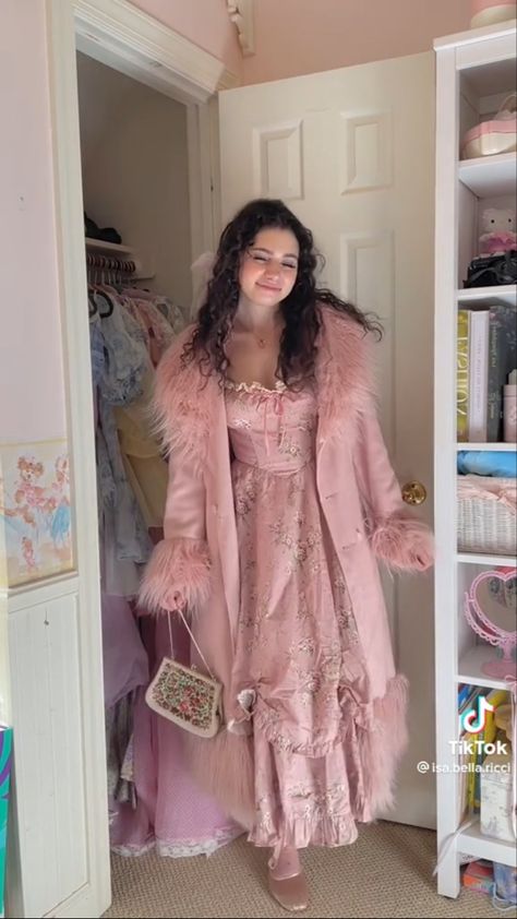 Pink Witch Aesthetic Outfit, Sugar Plum Fairy Outfit, Pink Fairy Aesthetic Outfit, Girly Party Outfits, Pink Witch Outfit, Sugar Plum Fairy Aesthetic, Pink Christmas Outfits, Pink Whimsigoth, Pink Fairy Aesthetic