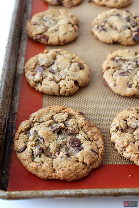 Brown Butter Toffee Cookies, Flavorful Cookies, Butter Toffee Cookies, Toffee Chocolate Chip Cookies, Butter Desserts, Toffee Chocolate, Toffee Cookies, Cookies Soft, Butter Toffee