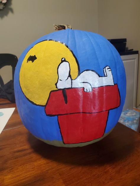 Disney Inspired Pumpkin Painting, Pumpkin Painting Ideas Winnie The Pooh, Blue Pumpkin Painting Ideas, Pumpkin Painting Ideas Snoopy, Pumpkin Painting Ideas Diy, Pumpkin Painting Ideas Characters, Bluey Pumpkin Painting, Snoopy Pumpkin Painting, Painted Pumpkins Ideas