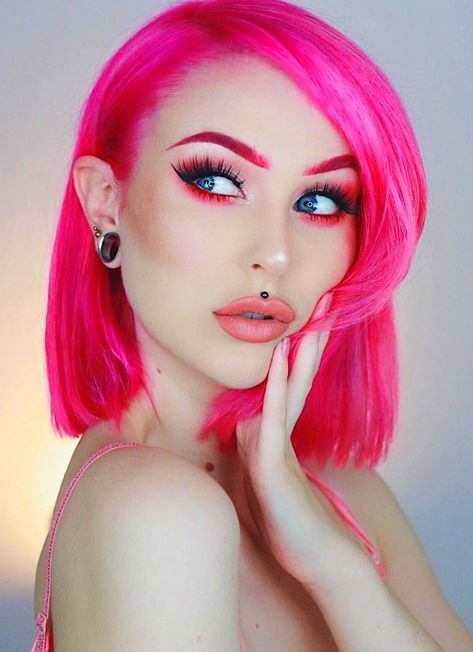 Evelina Forsell Unicorn Hair Dye, Funky Hair Colors, Editorial Hair, Pink Out, Beauty Hair Makeup, Funky Hairstyles, Unicorn Hair, Perfect Pink, Rainbow Hair