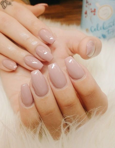 Bridesmaids Nails, Beige Nails, Rose Beige, Neutral Nails, Dipped Nails, Elegant Nails, Classy Nails, Chic Nails, Short Acrylic Nails