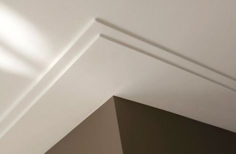 Crown Molding In Bedroom, Crown Molding Modern, Modern Crown Molding, Ceiling Crown Molding, Molding Ceiling, Cornice Design, Ceiling Trim, House Trim, House Ceiling Design