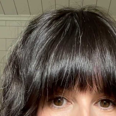 Sarah James on Instagram: "Bangs/Fringe: 3 Ways💥 There are 3 different ways I style my bangs and face-framing layers: 1. Modern 70s Farrah vibe 2. Naturally wavy 3. Smooth and curled The interesting thing is how different these 3 styles make the rest of my hair look without changing the rest of my hair. Bangs/fringe really give you so many options! All products and tools are linked in profile under “shop my IG posts.” ♥️" Center Parted Fringe, Thick Fringe With Waves, Sparse Fringe Bangs, Jet Black With Bangs, Long Jet Black Hair With Bangs, Sarah James, Braids For Medium Length Hair, Quick Braids, Wedding Hairstyles Tutorial