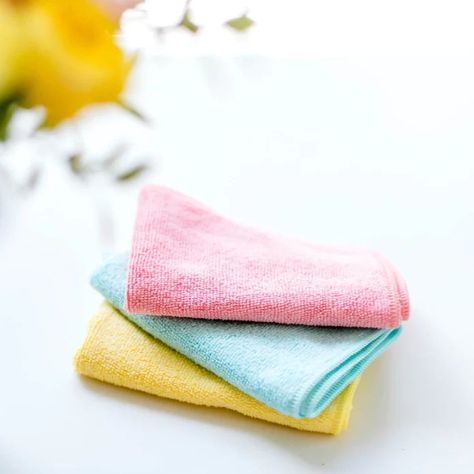 Made with high-grade microfibre, these super pretty Cleaning Cloths have a soft plush feel and will stand the test of time, providing an all-purpose clean because they can do a bit of everything - wiping, dusting, absorbing spills, stainless steel, windows etc. Clean Kettle, Homemade Cleaning Wipes, Oxo Containers, Pantry Containers, Food Wastage, Antibacterial Wipes, Pantry Organisation, Cleaning Paste, Reusable Wipes