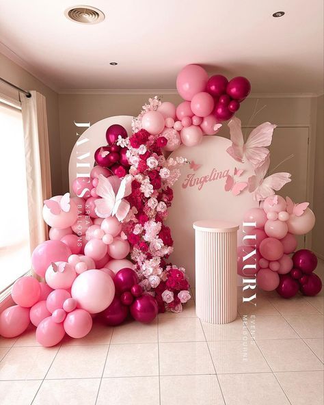 Pink Ballons Decoration Birthday, Pink Birthday Party Decorations Sweet 16, Girly Birthday Decorations, Year End Party Decoration, Pink Party Decorations Birthday, Pink Birthday Decorations Ideas, Pink Decorations Party Birthday Ideas, Birthday Pink Decorations, Prom Ideas Decorations