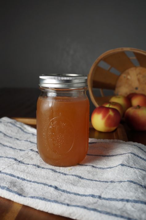 Apple Cider Jelly, Apple Canning, Apple Cider Syrup, Recipe Using Apples, Canning 101, Fine Dining Desserts, Canning Ideas, Apple Cider Recipe, Sausage Making