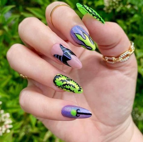 Neon Disney Nails, Summer Disney Nails, Classy Disney Nails, Maleficent Nails, Simple Disney Nails, Disney World Nails, Disney Themed Nails, Disney Princess Nails, Disney Nail Designs