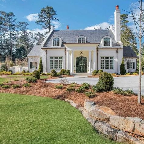 Beautiful Buckhead traditional classic house exterior in Atlanta. Sotheby's Realty #facadelovers #residentialarchitecture Light Grey Paint Colors, Colonial House Exteriors, White Exterior Houses, Classic House Exterior, Garden District, French Colonial, Built In Grill, Hello Lovely, French House