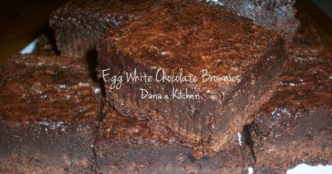 Heavenly Brownies, Low Fat Brownies, Reeses Brownies, White Chocolat, White Brownies, Baked Meringue, Brownies Recipes, White Chocolate Brownies, Brownie Recipe