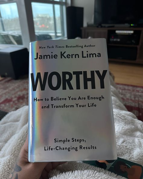 WORTHY 📚 I finished Worthy this weekend! I'm an avid personal growth book reader, and I still found value in multiple concepts from this book. I love how Jamie defines the difference between self confidence and self worth (maybe I'll make a longer post about it) but self confidence is knowing you're capable while self worth is knowing you're worthy & deserving. Most of the concepts in this book are actually manifestation principles, but she writes about them from the perspective of self... Book For Self Confidence, Self Worth Books, Book For Confidence, Self Concept Books, Books On Confidence For Women, Books On Confidence, I’m Worthy, Books On Manifestation, Books About Confidence