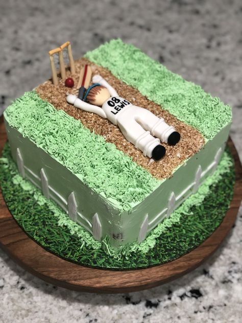 Cricket lovers cake Cricket Cake, Engagement Cakes, Cake Pictures, Wedding Engagement, Special Occasion, Cake, Sports