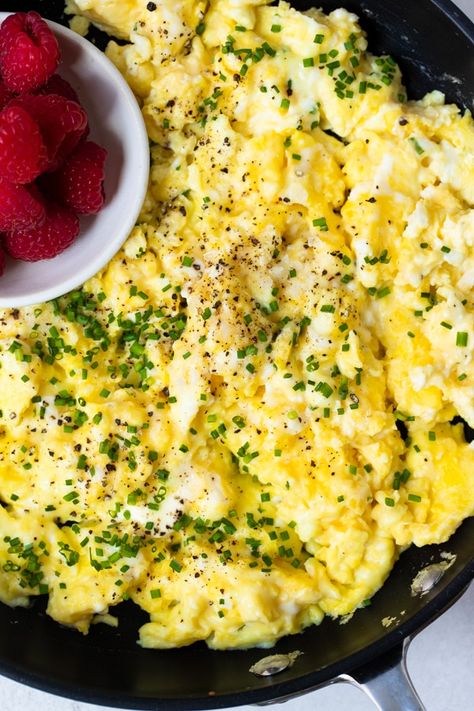 Soft and Creamy Scrambled Eggs • (VIDEO) Kroll's Korner Slow Cooker Breakfast Casserole, Breakfast Egg Casserole, Breakfast Sides, Creamy Scrambled Eggs, Slow Cooker Breakfast, Christmas Morning Breakfast, Scrambled Eggs, Breakfast Casserole, Christmas Morning