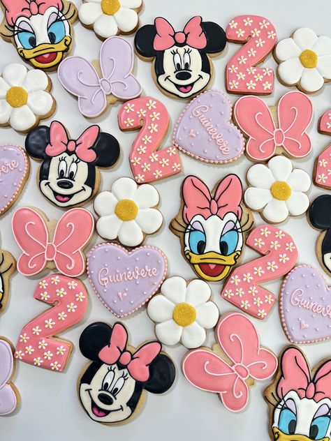 Minnie Toodles Birthday, Minnie And Mickey Themed Party, Boho Minnie Mouse Cookies, Minnie Mouse 2 Birthday Party Ideas, Oh Twodles Decorations, Oh Twodles Birthday Decor, Girly Second Birthday Party, Second Birthday Minnie Mouse, Toodles Minnie Birthday Party