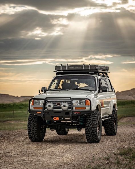 90s Land Cruiser, Toyota 80 Series, 80 Series Landcruiser Wallpaper, Toyota Landcruiser 80 Series, Old Toyota Land Cruiser, 80 Series Landcruiser Mods, 80s Series Land Cruiser, Old Land Cruiser, Fj80 Land Cruiser