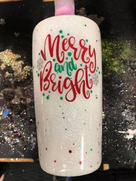 Holiday Tumbler Ideas, Holiday Epoxy Tumbler, Christmas Glitter Tumbler Ideas, Christmas Tumblers Epoxy, Dallas Cowboy Tumbler Ideas, Christmas Tumblers Epoxy Adult, Christmas Resin Tumbler, Christmas Tumbler, Christmas Tumbler Ideas