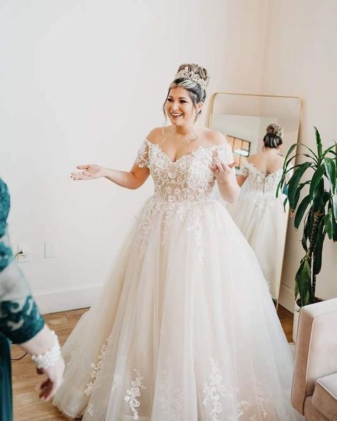 Long Sleeve Lace Wedding Dress Ballgown Plus Size, Princess Ball Gowns Wedding Dress Off The Shoulder, Wedding Dresses 2023 Plus Size, V Neck Plus Size Wedding Dress, Cap Sleeve Wedding Dress Plus Size, Wedding Dresses Plus Size Princess, Wedding Dresses Plus Size Lace, Off The Shoulder Wedding Dresses Plus Size, Wedding Dress 2023 Plus Size