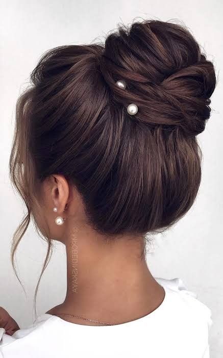 Hair Bun Design, Cute Bun Hairstyles, Guest Hair, Braided Bun Hairstyles, Simple Wedding Hairstyles, Bridal Hair Updo, Hair Buns, Trendy Hairstyle, Bun Hairstyle