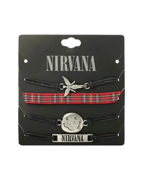 I want this!!! Nirvana Bracelet, Nerd Core, Tokyo Street Fashion, Grunge Jewelry, Style Indie, Dope Jewelry, Funky Jewelry, Band Merch, Soft Grunge