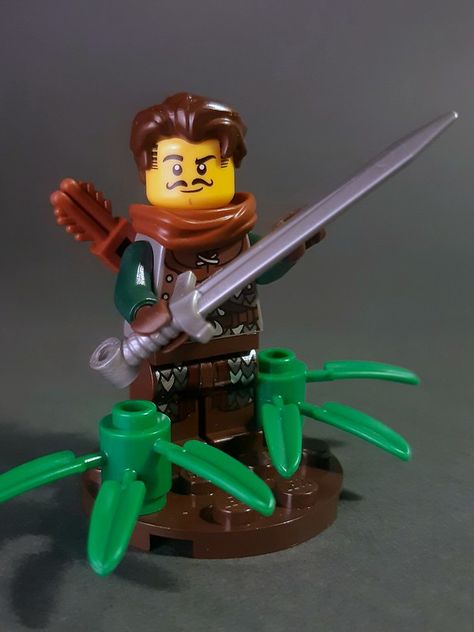 Lego Fantasy Figbarf: Ranger | My Lego ranger with an old sc… | Flickr Lego Kingdoms, Easy Lego Creations, Lego Dragon, Lego Knights, Lego Army, Lego Sculptures, Micro Lego, Lego Custom Minifigures, Amazing Lego Creations