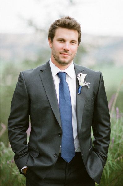 If we can't find tan suites that are the right shade and affordable, this is a viable option! Charcoal with navy ties!! Grey Suit Blue Tie, Steel Blue Weddings, Grey Suit Wedding, Groomsmen Grey, Dark Gray Suit, Charcoal Gray Suit, Royal Blue T Shirt, Charcoal Suit, Suit White