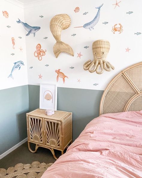 Sea Theme Bedrooms, Coastal Kids Bedroom, Sea Kids Room, Sea Bedrooms, Mermaid Room Decor, Ocean Themed Bedroom, Mermaid Bedroom, Toddler Girl Room, Baby Room Inspiration