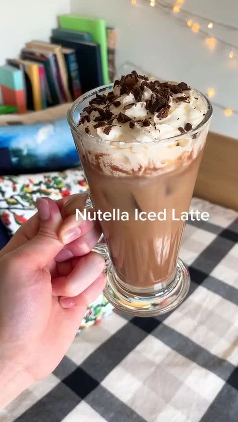 Starbucks Recipes Coffee, Nutella Latte, Resep Starbuck, Makanan Rendah Kalori, Cold Coffee Recipes, Day Video, Starbucks Drinks Recipes, Coffee Drink Recipes, Easy Baking Recipes Desserts