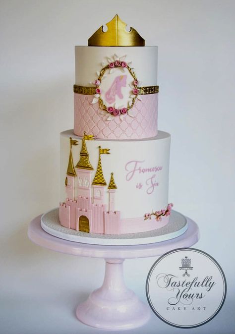 Princess Aurora Cake, Princess Aurora Party, Aurora Cake, Sleeping Beauty Birthday Party, Sleeping Beauty Cake, Sleeping Beauty Party, Cake Princess, Carousel Cake, Princess Birthday Party Decorations